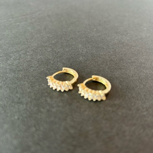 Gold Plated Huggies with Baguette Rhinestones - Picture 4 of 4